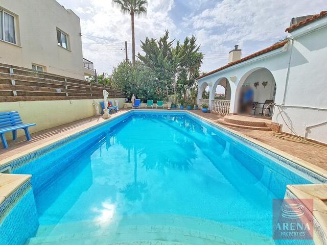 bungalow-5-4-BED-BUNGALOW-PARALIMNI-8979.jpg