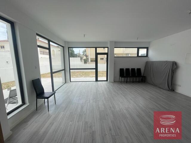 detachedHouse-4-3-bed-townhouse-in-dekelia-7031-2.jpg