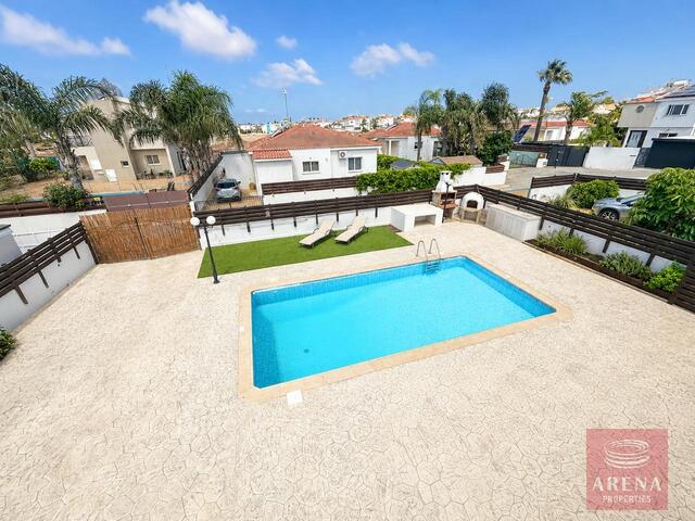 Beautiful 2-Bedroom Villa with Private Swimming Pool in Ayia Thekla – photo 7