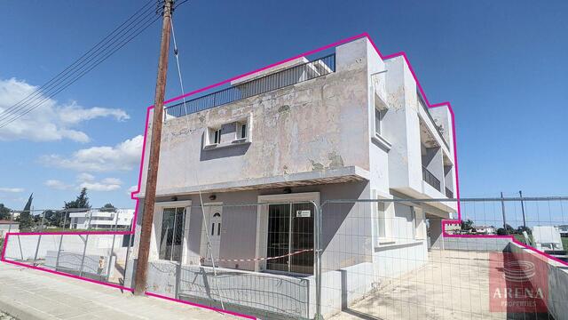 realEstateForBusiness-3-building-in-kiti-8178.jpeg