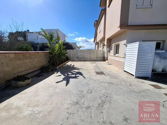 detachedHouse-69a053caeacdc.jpg