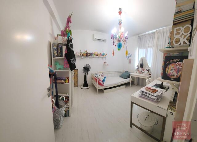 detachedHouse-1-villa-larnaca-10230-9-1.jpg