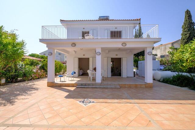 detachedHouse-1-VILLA-IN-DEKELIA-9772-10-1.jpg