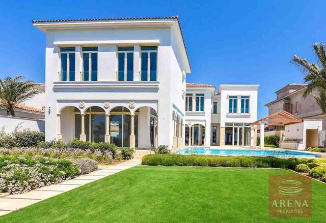 6 Bed Villa in Pervolia – photo 1