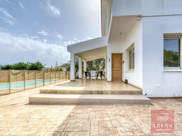 4 Bedrooms Villa in Protaras – photo 3