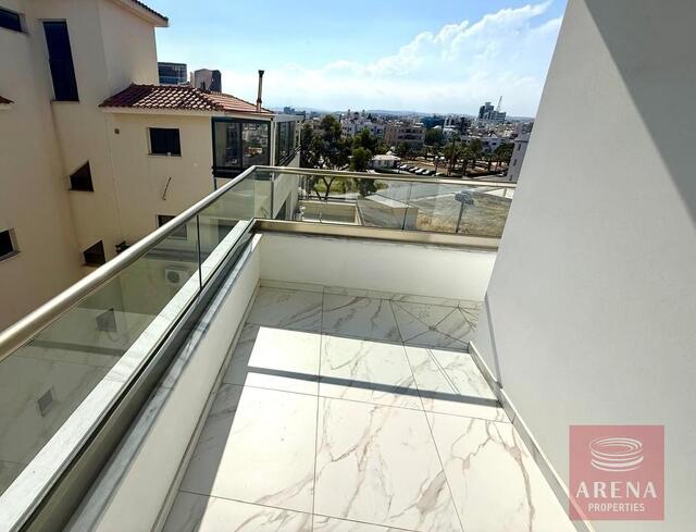 apartment-6a33d12a08c7b-1.jpg