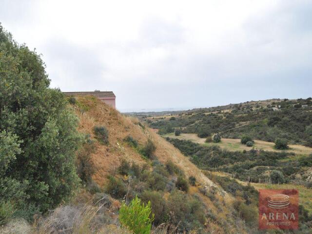Residential land for sale in Tochni – photo 7