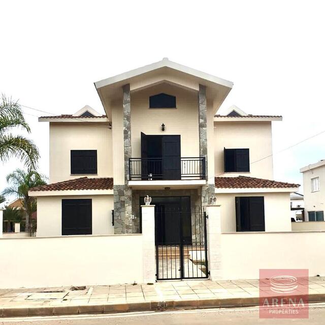 6 Bed Villa in Achna – photo 2