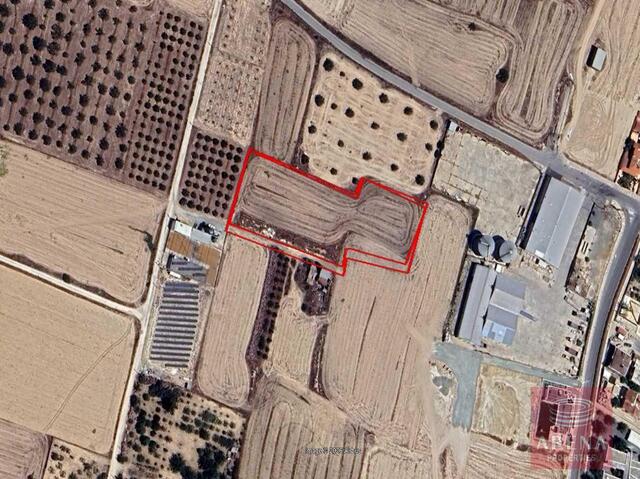 Residential Field for Sale in Athienou – photo 2
