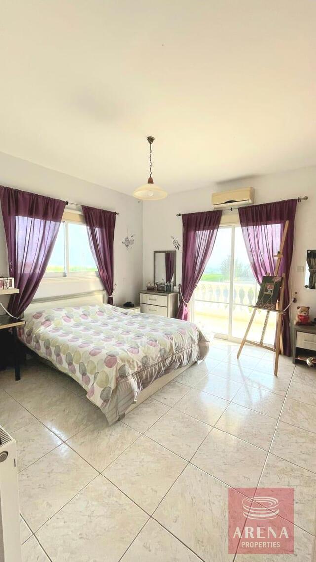 detachedHouse-33-VILLA-IN-ANAFOTIDA-9094.jpg