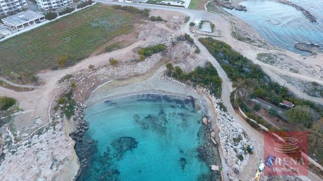 Beachfront Apartment in Protaras – photo 22