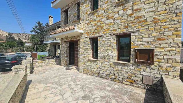detachedHouse-1-VILLA-IN-AGIA-ANNA-10440-4.jpeg