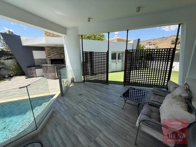 detachedHouse-6a21831f8d50e-1.jpg
