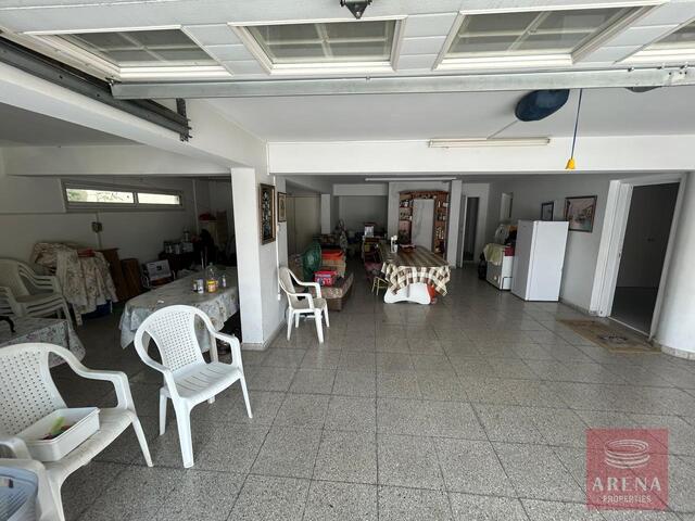 detachedHouse-33-VILLA-DEKELIA-8254.jpg