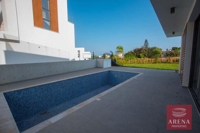 detachedHouse-DSC_5422-2.jpg