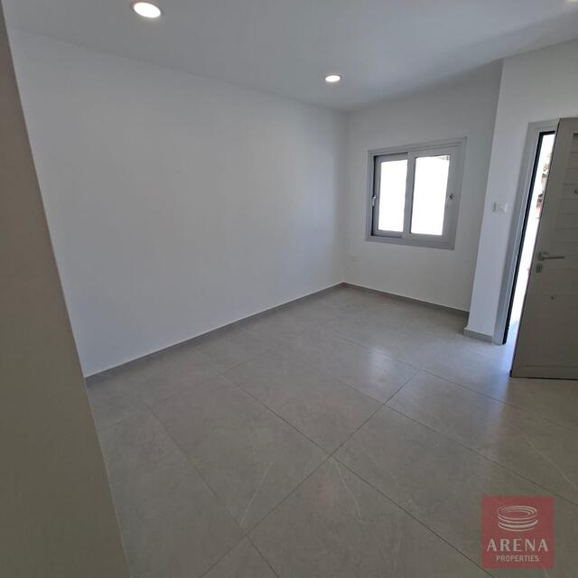 3 Bedroom Bungalow for sale in Agios Nicolaos - Fully Renovated – photo 11