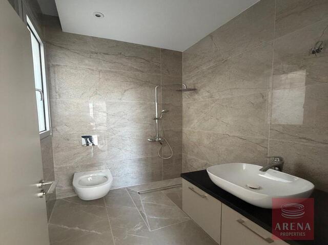 2 Bed Penthouse in New Marina Area – photo 27