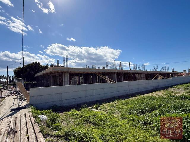 1-Bedroom Apartment in Pervolia – photo 2