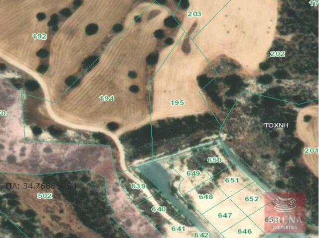 Residential land for sale in Tochni – photo 3