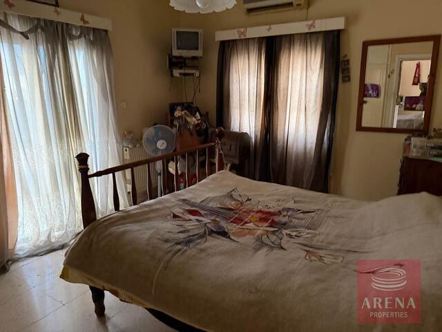 detachedHouse-697c9669a36ca-1.jpg