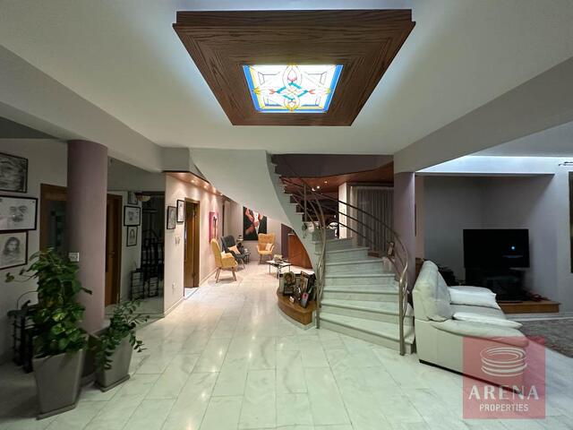 detachedHouse-19-4-BED-VILLA-IN-LARNACA-8978.jpg