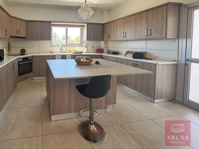 5 Bedrooms Villa in Ayia Napa – photo 11