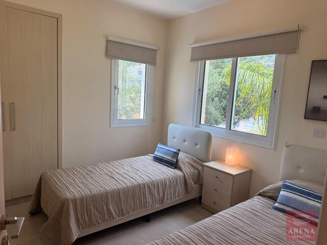 detachedHouse-6a328dbd80690-1.jpg