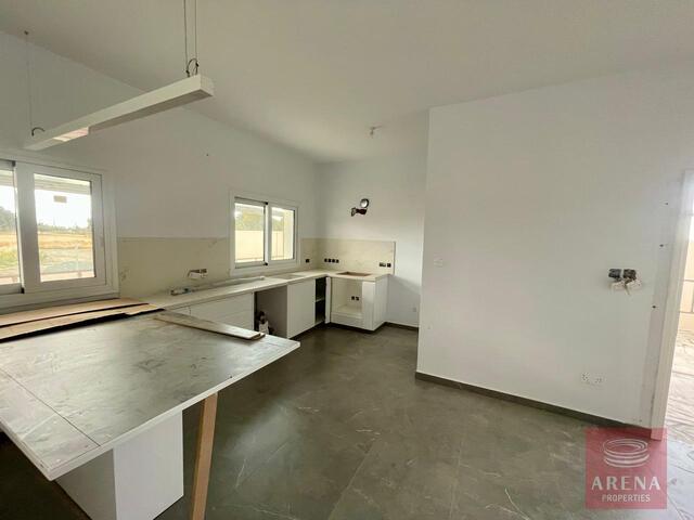 3 Bed Bungalow in Pervolia – photo 3