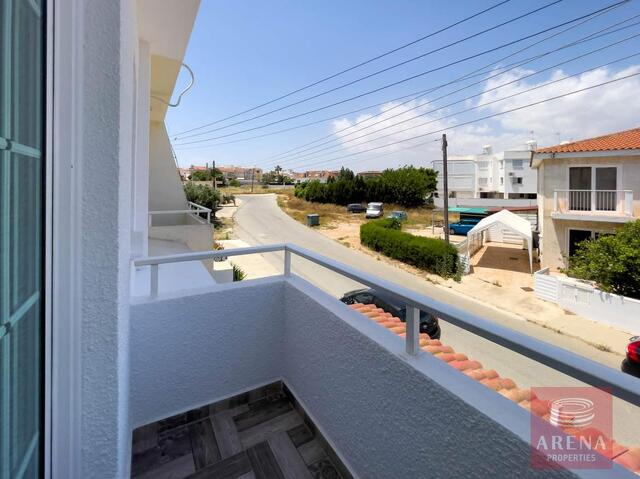 Renovated 2-Bed Maisonette for Sale in Paralimni – photo 13