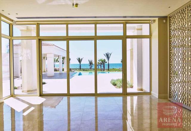 detachedHouse-18-6-BED-VILLA-IN-PERVOLIA-6867-1.jpg