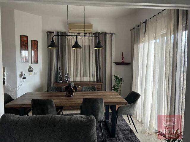 detachedHouse-6a1eaa40a824d-4.jpg