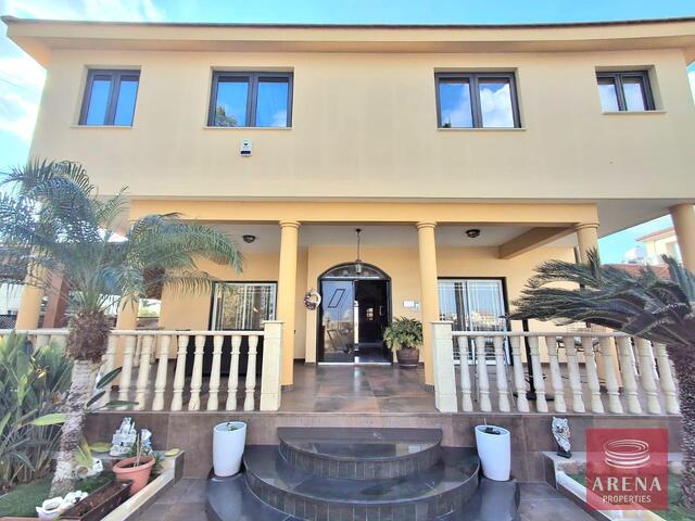 detachedHouse-1-5-BED-VILLA-LIVADIA-9182-6.jpg