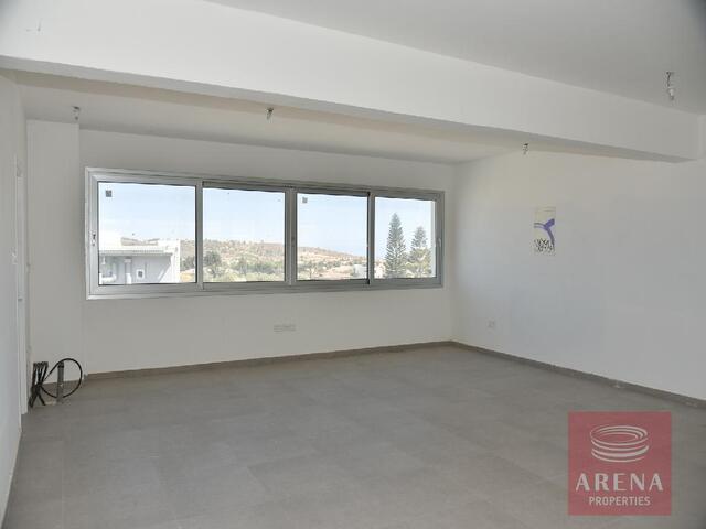 realEstateForBusiness-69a86c44a179c.jpg