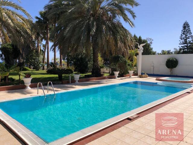Villa in Pervolia for Rent – photo 3