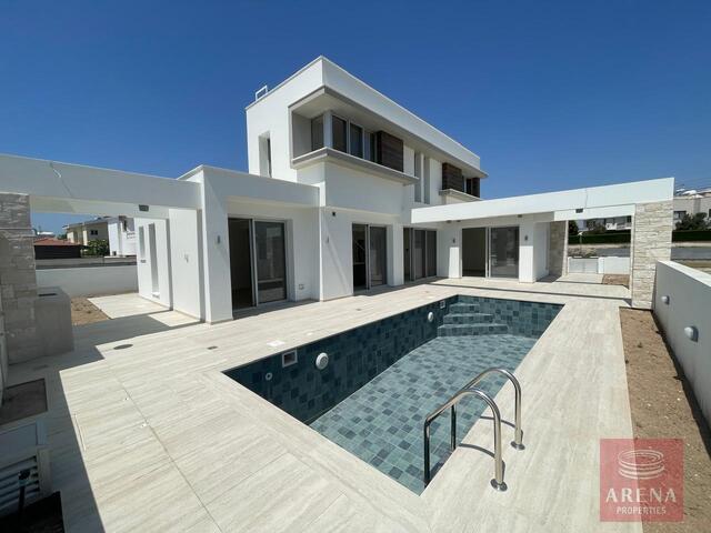 New Villas in Dekelia Area – photo 1