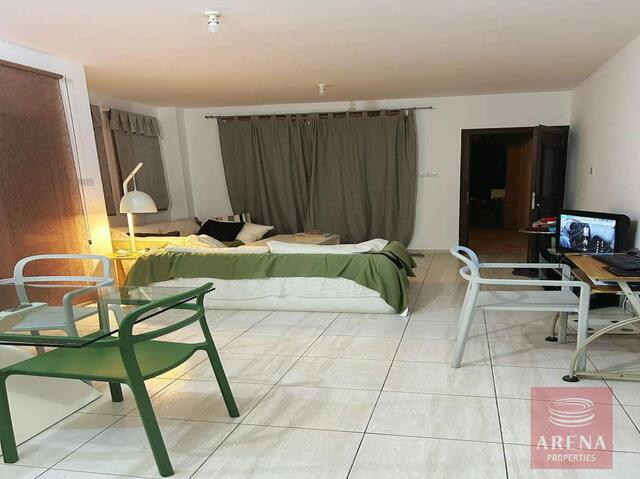 apartment-6a05ada20aa4f-5.jpg