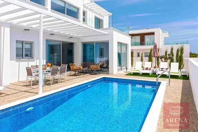 Villa in Ayia Napa – photo 1