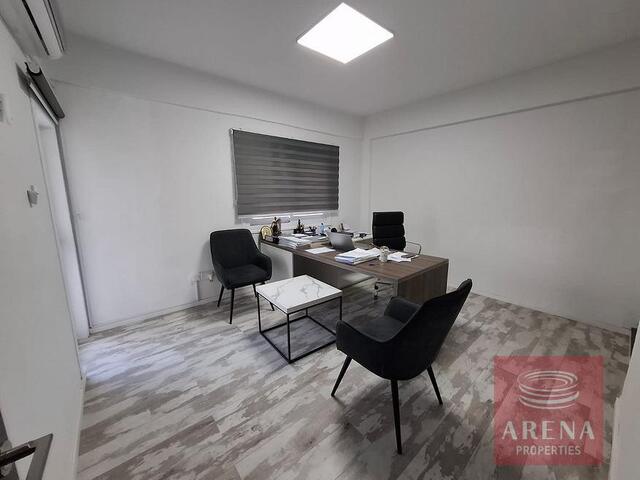 realEstateForBusiness-69b3f34c5cfb2-2.jpg