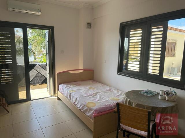detachedHouse-16-3-bed-villa-inFrenaros-7948.jpg