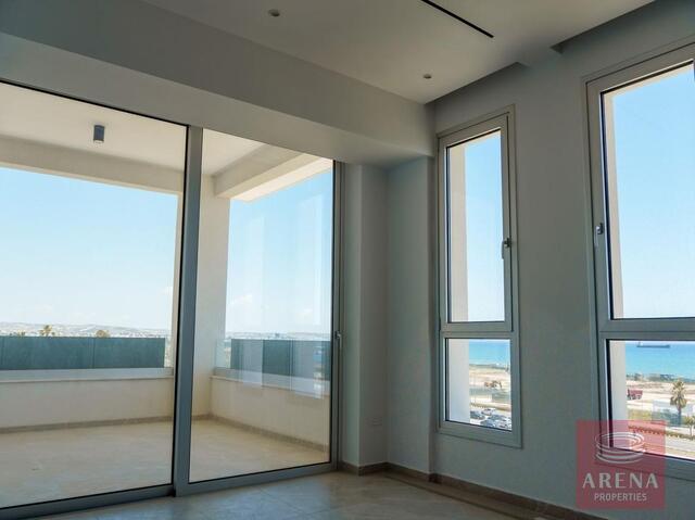 2 Bed Penthouse in New Marina Area – photo 24