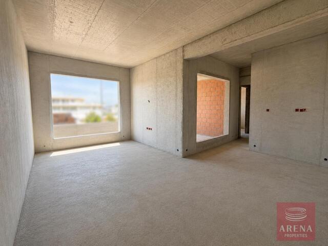Spacious 2-Bedroom Apartment for Sale in Derynia – photo 3