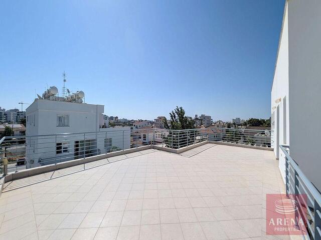 Charming 2 Bedroom Penthouse in Kamares – photo 10