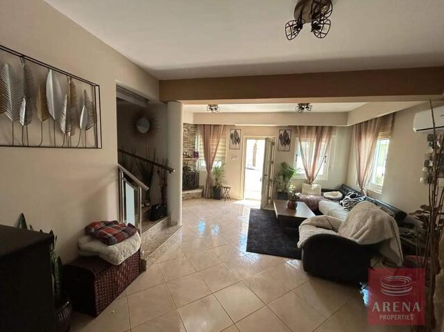 3-Bed House for Sale in Frenaros – €249,000 – photo 3