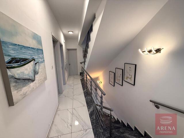 detachedHouse-69ca52dd58ea4.jpg