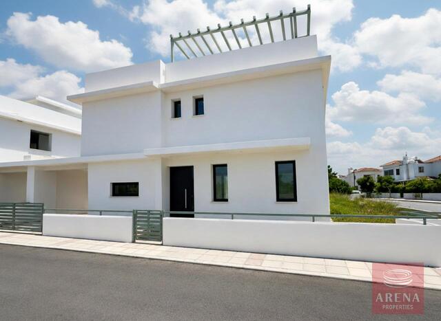 detachedHouse-6a4f9e3935747-1.jpg