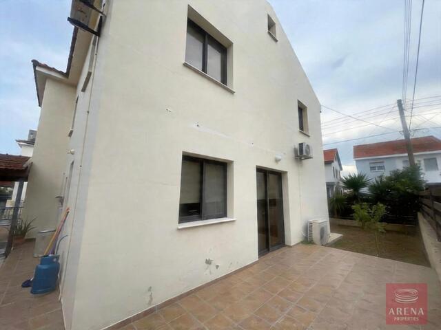 detachedHouse-69f3001b7d448-3.jpg