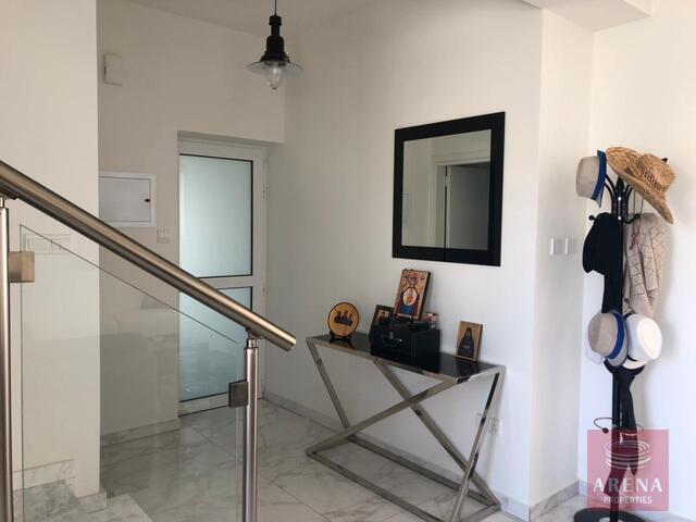 detachedHouse-12-4-BED-VILLA-IN-PARALIMNI-7728.jpg