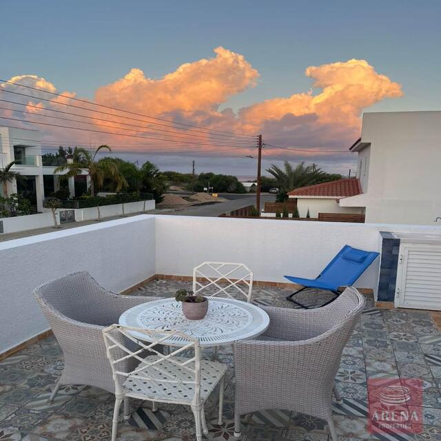 Renovated 3 Bed Apartment for rent in Derynia – photo 15