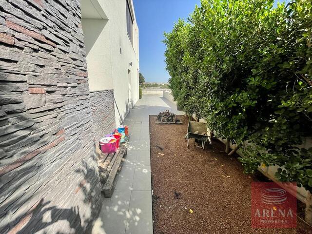 detachedHouse-21-Villa-for-sale-in-Dekelia-6383.jpeg