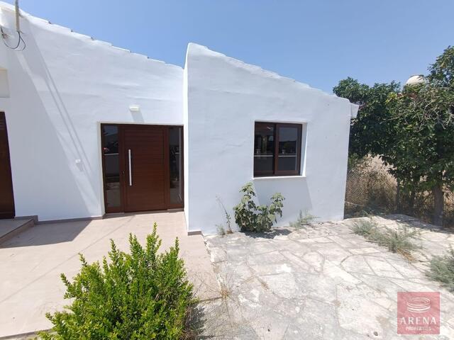 bungalow-5-houses-in-pervolia-8297.jpg